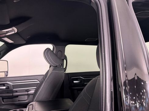 Used 2025 RAM 2500 Big Horn AWD/4WD image 19
