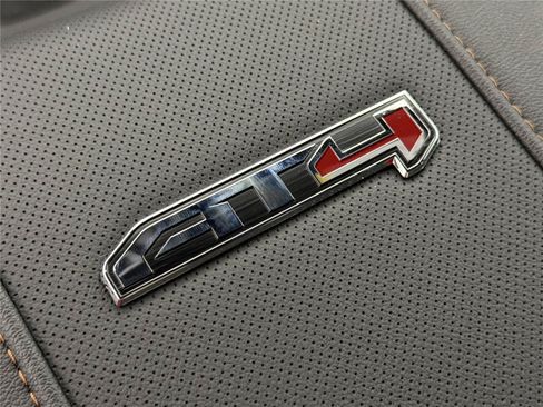 New 2026 GMC Sierra 2500 AT4 w/ AT4 Premium Plus Package AWD/4WD image 31