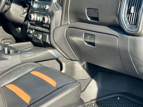 Used 2021 GMC Sierra 1500 AT4 w/ AT4 Premium Package image 25