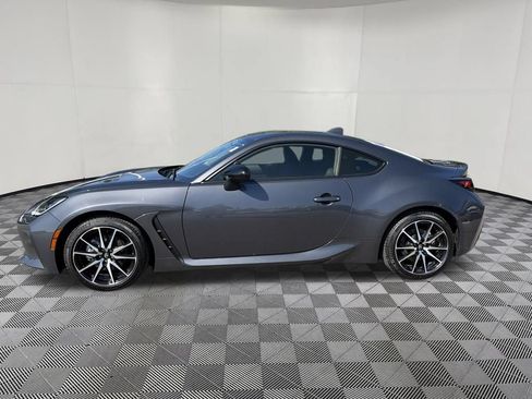Used 2025 Toyota GR86 RWD image 5