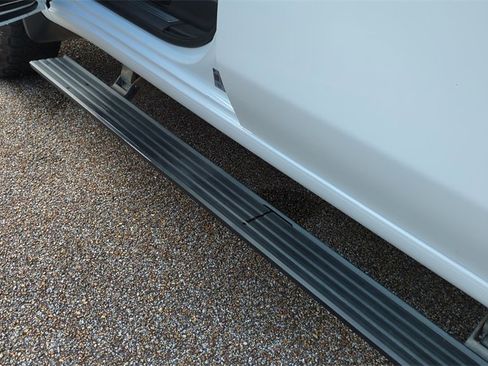 Used 2021 Chevrolet Silverado 2500 LTZ w/ LTZ Plus Package image 10