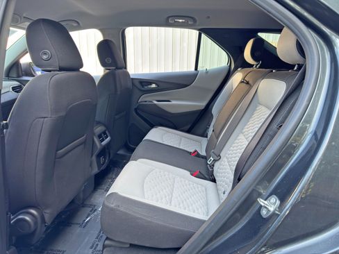 Used 2020 Chevrolet Equinox LS FWD image 33