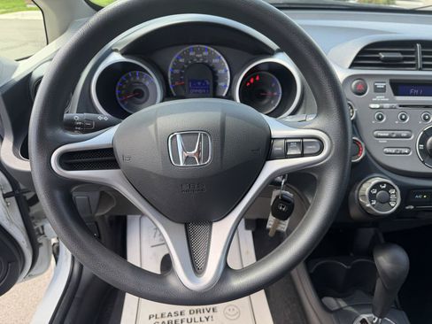 Used 2013 Honda Fit image 11