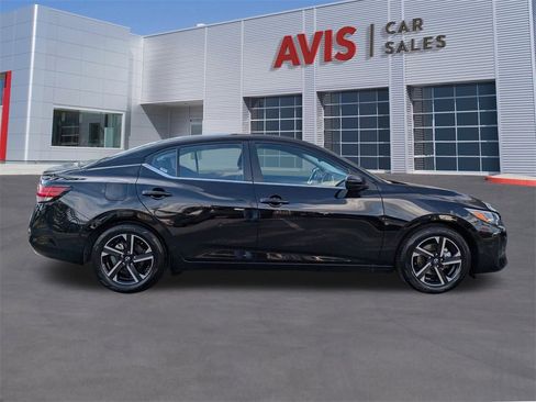 Used 2024 Nissan Sentra SV image 5