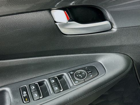 Used 2023 Hyundai Santa Fe SEL image 15