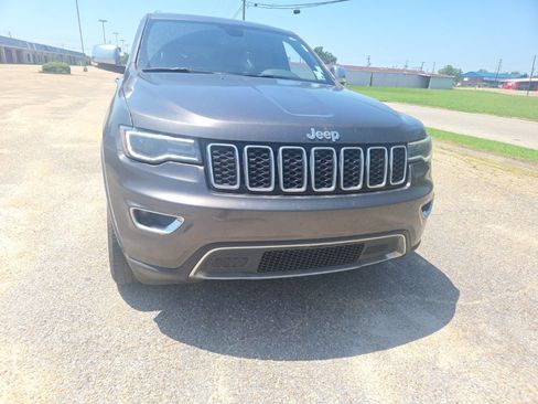 Used 2020 Jeep Grand Cherokee Limited w/ Luxury Group II RWD image 2