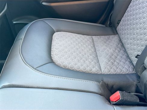 Used 2022 Chevrolet Colorado Z71 image 29