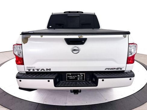 Used 2017 Nissan Titan PRO-4X AWD/4WD image 8