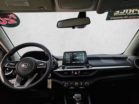 Used 2020 Kia Forte LXS FWD image 12