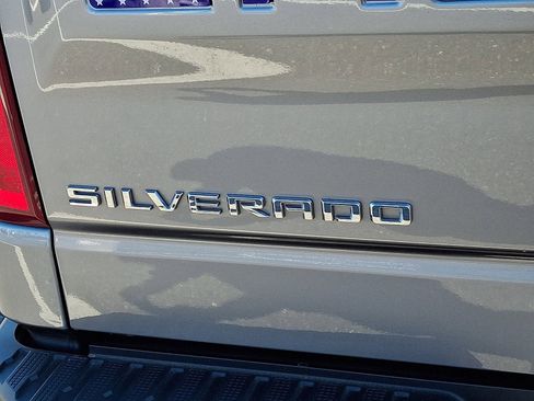 Used 2021 Chevrolet Silverado 1500 High Country w/ Technology Package AWD/4WD image 30
