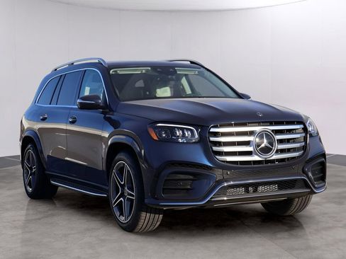 New 2026 Mercedes-Benz GLS 450 4MATIC image 3