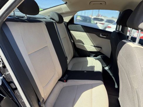 Used 2019 Hyundai Accent SE FWD image 22