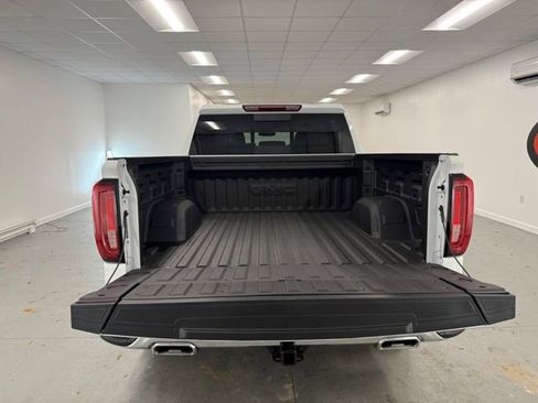 New 2026 GMC Sierra 1500 SLT w/ SLT Premium Package image 8