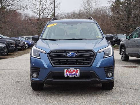 Used 2023 Subaru Forester image 2