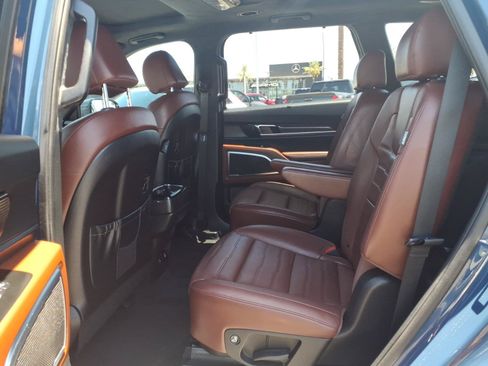 Used 2023 Kia Telluride SX Prestige AWD/4WD image 10