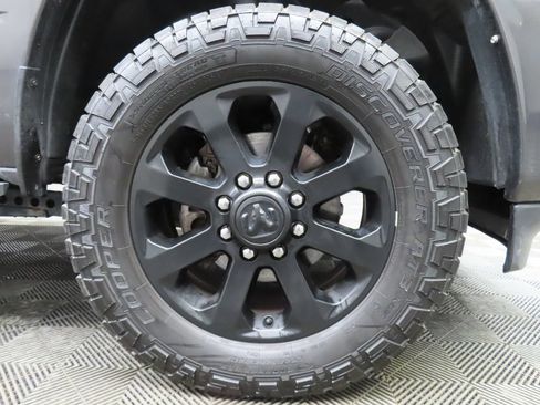 Used 2024 RAM 2500 Big Horn w/ Night Edition AWD/4WD image 7