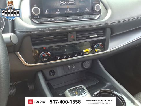 Used 2024 Nissan Rogue SV FWD image 19