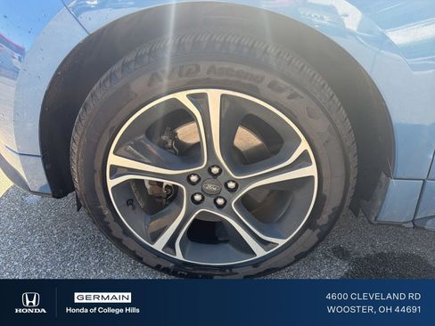 Used 2019 Ford Edge ST w/ Convenience Package AWD/4WD image 11