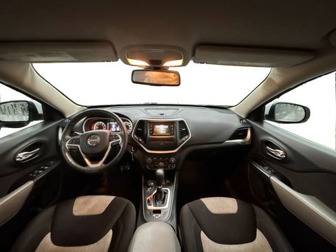 Used 2014 Jeep Cherokee Latitude w/ Cold Weather Group image 14