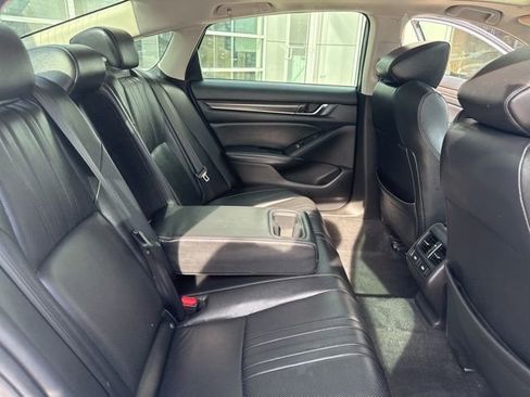 Used 2022 Honda Accord Touring image 32