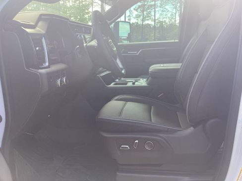 New 2026 GMC Sierra 2500 Denali w/ Denali Reserve Package AWD/4WD image 17