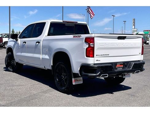 Used 2024 Chevrolet Silverado 1500 LT Trail Boss w/ LT Trail Boss Premium Package AWD/4WD image 13