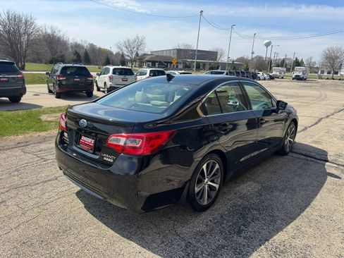 Used 2017 Subaru Legacy 2.5i Limited AWD/4WD image 5