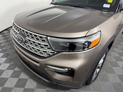 Used 2021 Ford Explorer Limited w/ Equipment Group 301A image 13