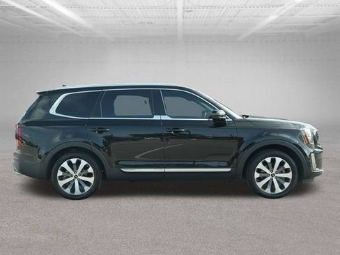 Used 2022 Kia Telluride EX w/ EX Premium Package FWD image 10