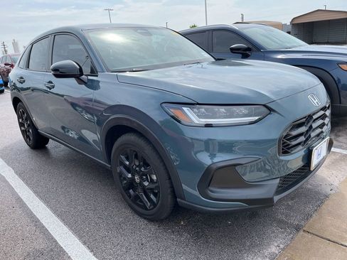 Certified 2024 Honda HR-V Sport image 2