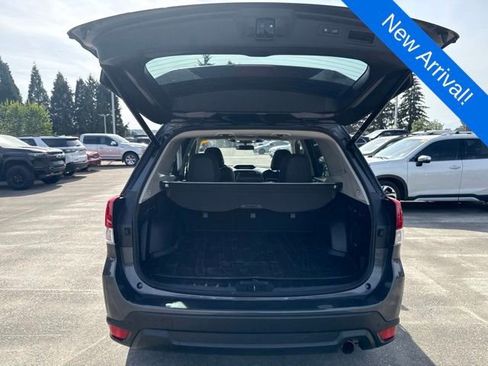 Used 2023 Subaru Forester Limited AWD/4WD image 9