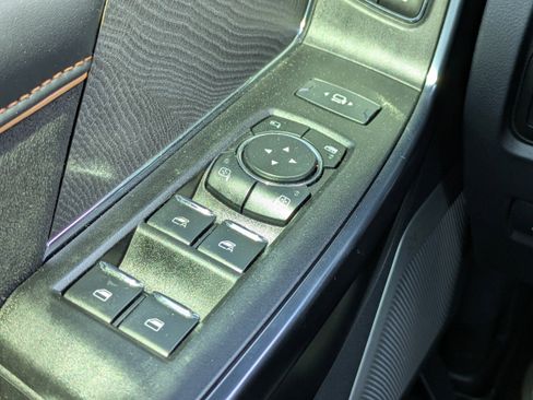 Used 2024 Ford F350 Platinum image 26