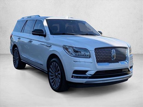Used 2018 Lincoln Navigator Reserve w/ Technology Package image 3