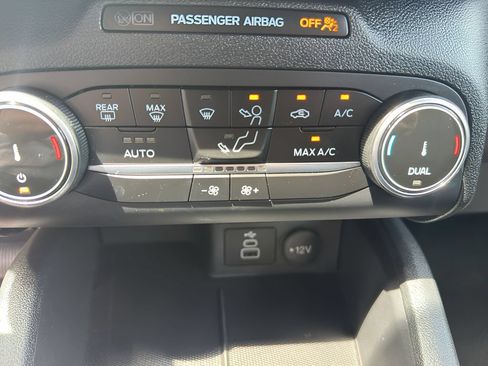 Used 2026 Ford Escape ST-Line AWD/4WD image 4