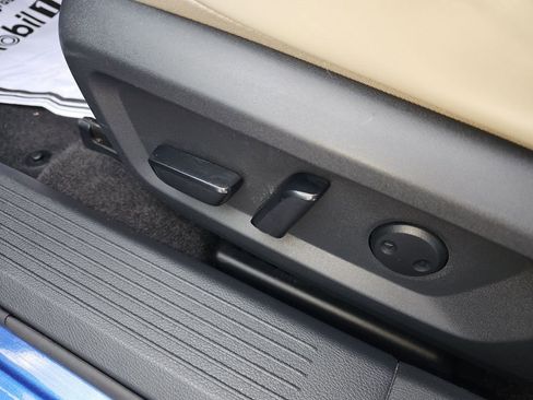 Used 2022 Nissan Rogue SV w/ SV Premium Package image 33