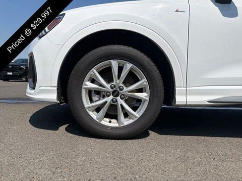 Used 2025 Audi Q3 2.0T Premium AWD/4WD image 4