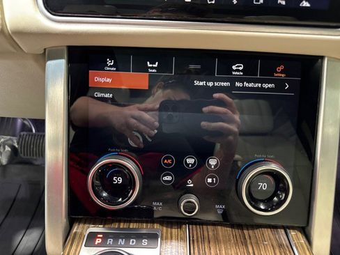 Used 2019 Land Rover Range Rover HSE image 57