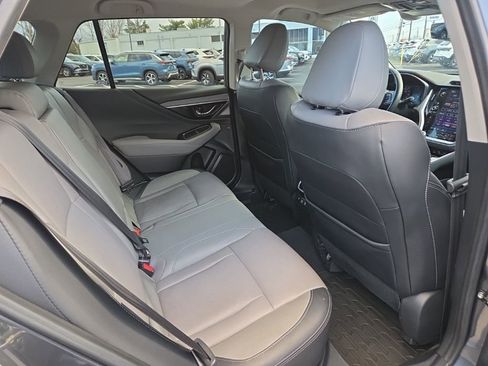 Used 2020 Subaru Outback Limited image 25