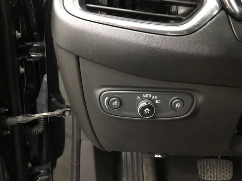 Used 2020 Chevrolet Equinox LT w/ Midnight Edition AWD/4WD image 13