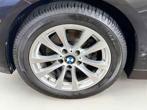Used 2018 BMW 320i Sedan image 38
