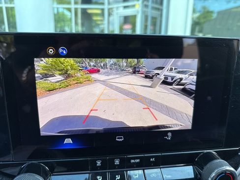 Used 2025 Chevrolet Colorado W/T w/ WT Custom Package image 28