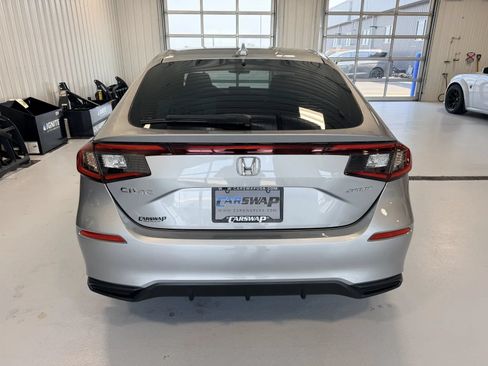 Used 2025 Honda Civic Sport image 4