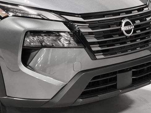 New 2026 Nissan Rogue SV AWD/4WD image 3
