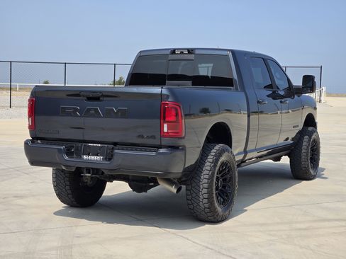 Used 2025 RAM 2500 Laramie AWD/4WD image 8