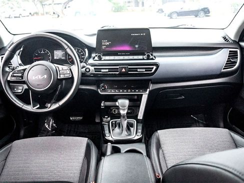 Used 2023 Kia Seltos S w/ Navigation Package image 29