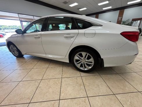 Used 2021 Honda Accord LX image 4