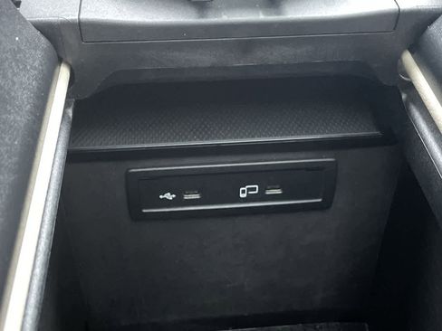 Used 2022 Mercedes-Benz GLC 300 4MATIC image 26