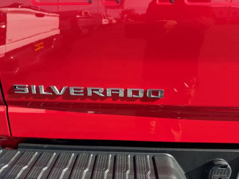 Used 2024 Chevrolet Silverado 3500 LT w/ Convenience Package image 48