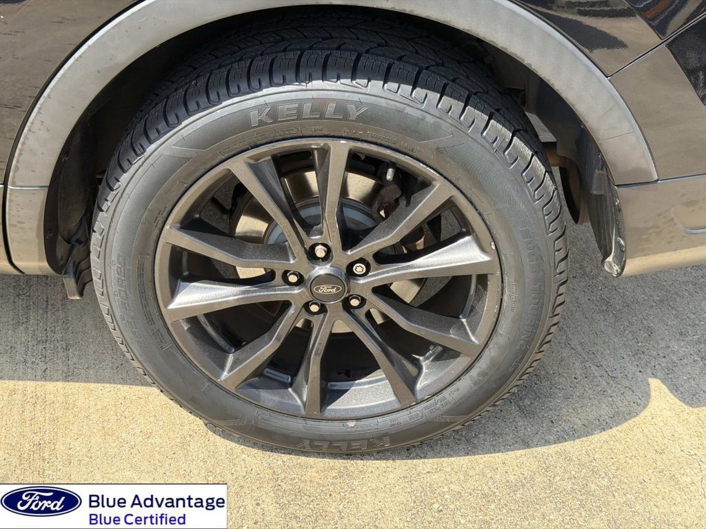 Certified 2019 Ford Explorer XLT w/ Equipment Group 202A FWD image 7