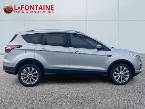 Used 2017 Ford Escape Titanium FWD image 8